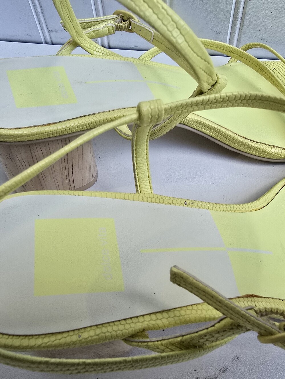 Dolce Vita Banita Sandals Women's US 9 Yellow Ankle Strap Block Heel  sv22 - Picture 5 of 11